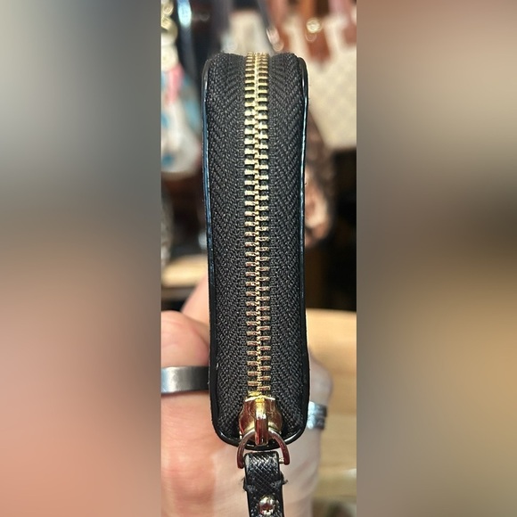 Kate Spade NY Schuyler Lg Continental Zip Wallet MINT CONDITION!​​​ - Picture 5 of 9